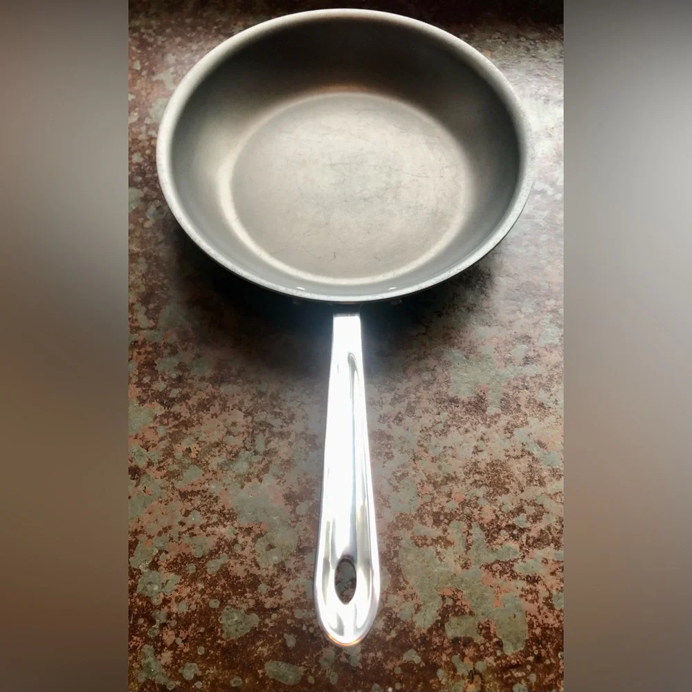 All-Clad D5® Stainless-Steel Pro Nonstick Omelette Fry Pan - 10” - Picture 12 of 12